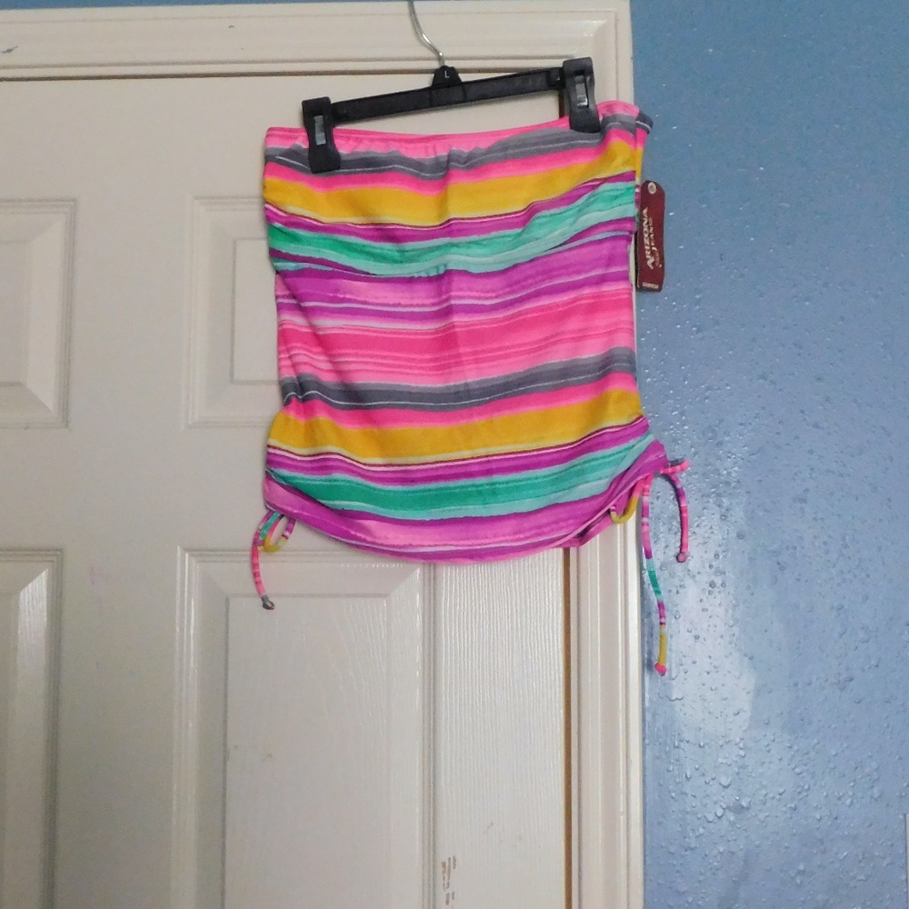 Arizona Jean Co. Multi Colors Swim Top